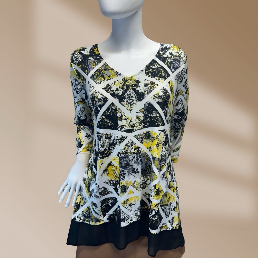 Style & Co Ladies Flowy Black Yellow & White Stud Embellished Top Sz Med NWOT